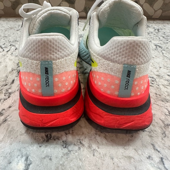 Nike- Womens React Infinity Run - Picture 5 of 7